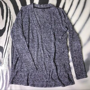 Windsor | Black & Gray Top with Side Slits